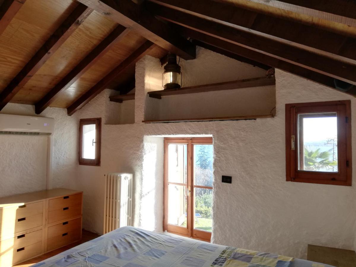 Romantica Casetta Nel Verde Con Vista Sul Lago Белджирате Екстериор снимка